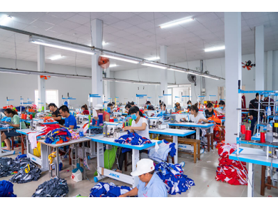 Tổng Hợp Các Mẫu Áo Lớp Độc Lạ Nhất 2025
