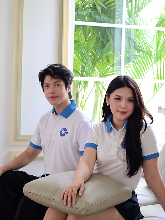 Áo Polo Éland Màu Trắng Phối Bo Xanh Và Nẹp Trụ Cúc Bằng Vải Sơ Mi